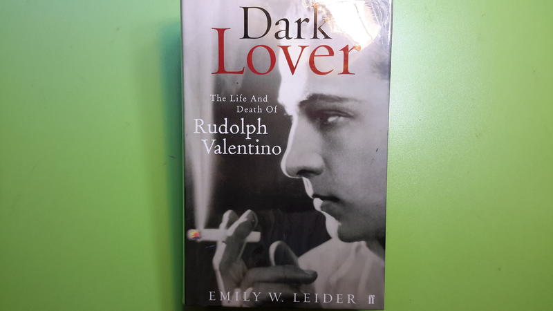 世雄書屋 Dark Lover The Life And Death Of Rudolph Valentino 露天拍賣