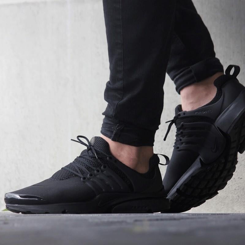 nike presto triple black