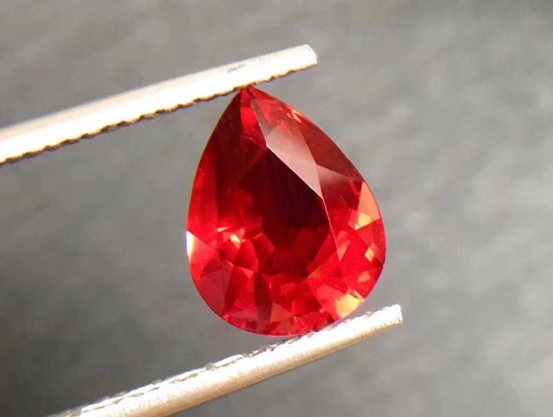 10x12mm 未加熱天然狀況良好 頂級血紅 紅寶石梨 5.28cts aaa+寶石