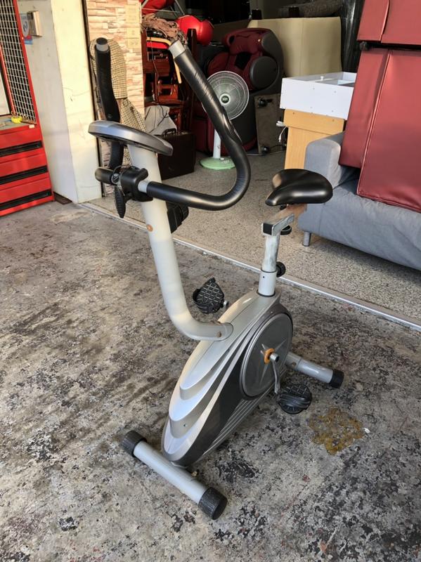 香榭二手家具*中古 健身車(按鍵故障)-室內腳踏車-踏步機-健身車-跑步機-訓練機-划步機-腳踏機-運動器材-台中二手貨